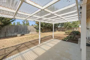 2545 Elysium Ave, Eugene, OR 97401 - Photo 25