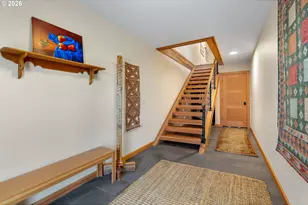 1307 Columbia St, Hood River, OR 97031 - Photo 5