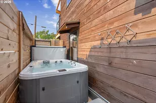 1307 Columbia St, Hood River, OR 97031 - Photo 37