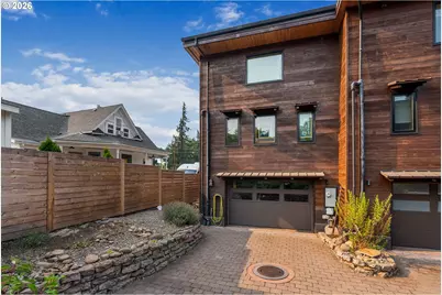 1307 Columbia St, Hood River, OR 97031 - Photo 39