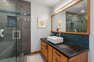 1307 Columbia St, Hood River, OR 97031 - Photo 21