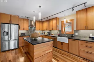 1307 Columbia St, Hood River, OR 97031 - Photo 7
