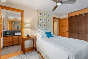1307 Columbia St, Hood River, OR 97031 - Photo 27
