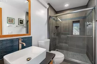 1307 Columbia St, Hood River, OR 97031 - Photo 29