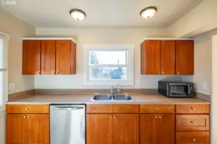 3392 Sunnyview Rd NE, Salem, OR 97301 - Photo 7