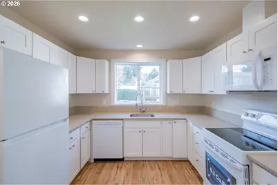 3392 Sunnyview Rd NE, Salem, OR 97301 - Photo 37