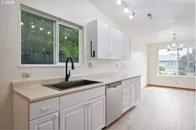2345 50th Ave, Longview, WA 98632 - Photo 7