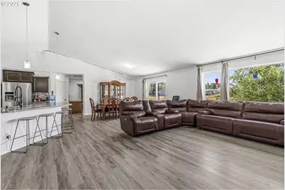 235 Flatt Rd, Kelso, WA 98626 - Photo 3