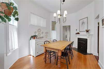 2373 NW Johnson St, Portland, OR 97210 - Photo 9