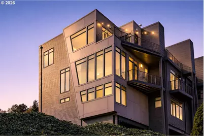 4644 S Kelly Ave, Portland, OR 97239 - Photo 1