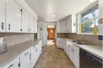 622 S Main St, Milton-Freewater, OR 97862 - Photo 9