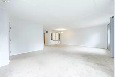 1475 Green Acres Rd #8, Eugene, OR 97408 - Photo 7