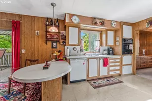 2681 SE River Rd, Hillsboro, OR 97123 - Photo 17
