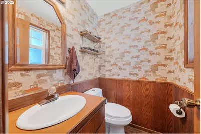 9065 Trask River Rd, Tillamook, OR 97141 - Photo 19