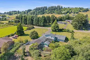 9065 Trask River Rd, Tillamook, OR 97141 - Photo 9