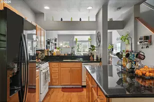 668 SW Dillan Dr, Beaverton, OR 97006 - Photo 13
