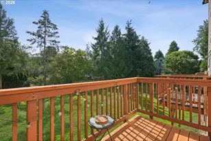 668 SW Dillan Dr, Beaverton, OR 97006 - Photo 9