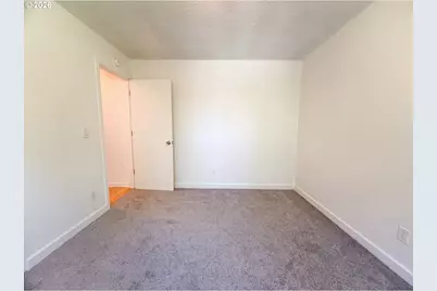 1300 NE 68th Ave, Portland, OR 97213 - Photo 13