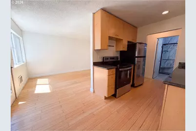 1300 NE 68th Ave, Portland, OR 97213 - Photo 7