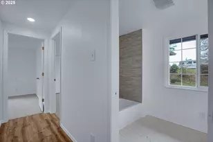 20320 SE Walgren Rd, Damascus, OR 97089 - Photo 19