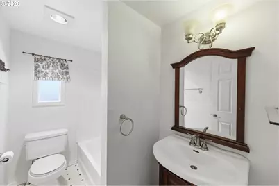 16933 SE Laugardia Way, Milwaukie, OR 97267 - Photo 23