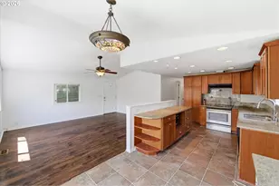 16933 SE Laugardia Way, Milwaukie, OR 97267 - Photo 9