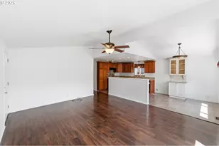 16933 SE Laugardia Way, Milwaukie, OR 97267 - Photo 5