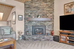 15 Sea Watch Ct, Florence, OR 97439 - Photo 7