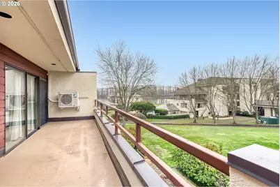 5150 S Landing Dr #302B2, Portland, OR 97239 - Photo 7