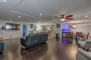 6708 14th Ave NE, Keizer, OR 97303 - Photo 9