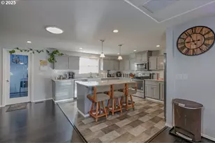 6708 14th Ave NE, Keizer, OR 97303 - Photo 11