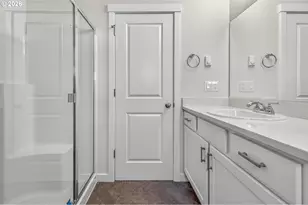 9269 E Burnside St, Portland, OR 97216 - Photo 15