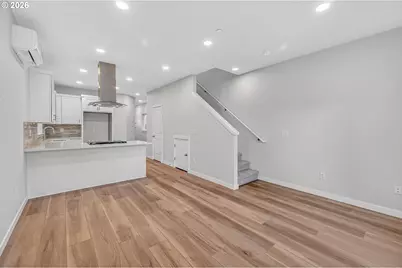 9269 E Burnside St, Portland, OR 97216 - Photo 9