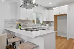 9269 E Burnside St, Portland, OR 97216 - Photo 13