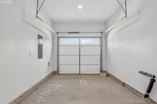 9269 E Burnside St, Portland, OR 97216 - Photo 23