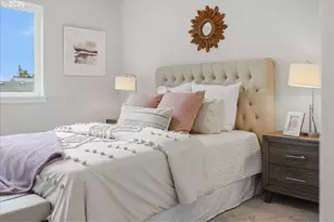 9269 E Burnside St, Portland, OR 97216 - Photo 25