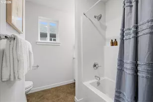 9269 E Burnside St, Portland, OR 97216 - Photo 31