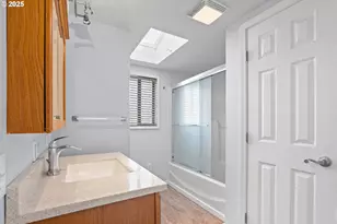 1021 Deal St, Junction City, OR 97448 - Photo 23