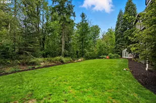 1109 NW Frazier Ct, Portland, OR 97229 - Photo 39