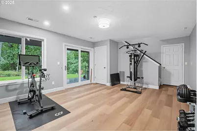 1109 NW Frazier Ct, Portland, OR 97229 - Photo 35