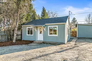 745 Dakota Ave, Medford, OR 97501 - Photo 3