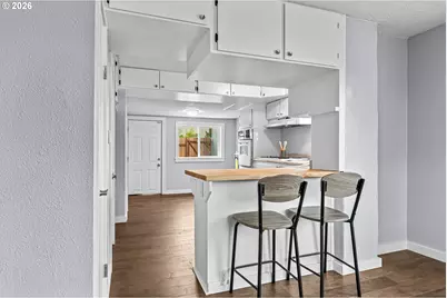 745 Dakota Ave, Medford, OR 97501 - Photo 11