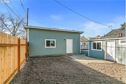 745 Dakota Ave, Medford, OR 97501 - Photo 7