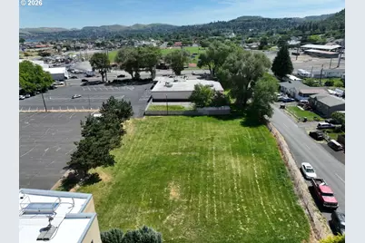 W 7th St, The Dalles, OR 97058 - Photo 11