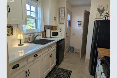 1389 Miller Ln, Astoria, OR 97103 - Photo 5