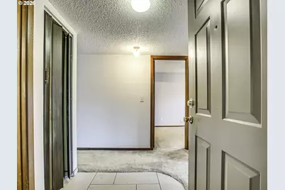 15926 NE Fremont St, Portland, OR 97230 - Photo 3