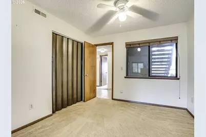 15926 NE Fremont St, Portland, OR 97230 - Photo 11