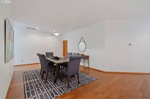 1909 NE 156th Ave, Portland, OR 97230 - Photo 7