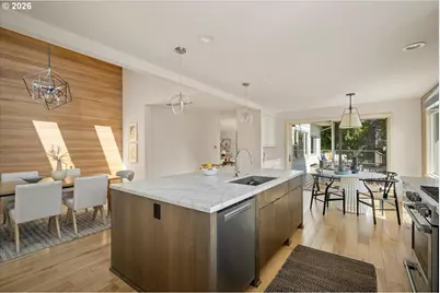 3320 SW 44th Ave, Portland, OR 97221 - Photo 11