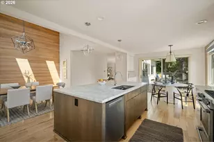 3320 SW 44th Ave, Portland, OR 97221 - Photo 11
